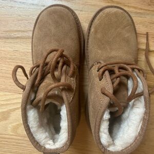 Brand New Cozy Ughs with Laces